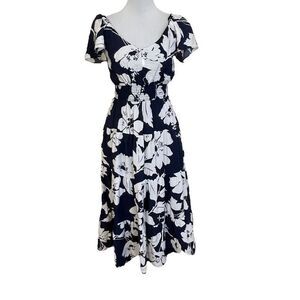 Tinsel Petite Floral-Print Flutter-Sleeve Tiered Maxi Dress Navy Blue and White